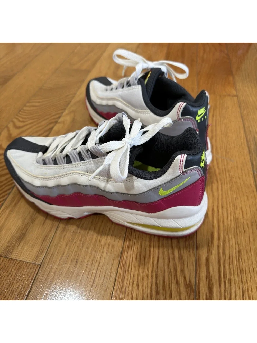 Size 6.5 Y Nike Air Max 95 Youth White Hot Pink Volt Black Running Shoes/ Wmns 8
